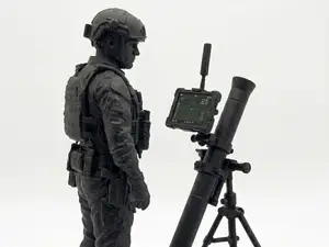 Modern Soldier with Mortar (scale 1x35)