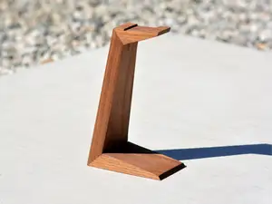 Minimalistic Headphone Stand - headset holder