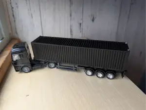 1:87 (HO) scale 40ft container trailer
