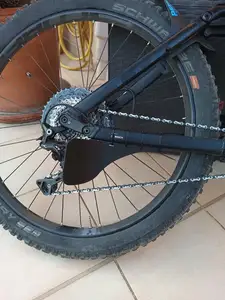 MOUNTAIN BIKE DERAILLEUR GUARD