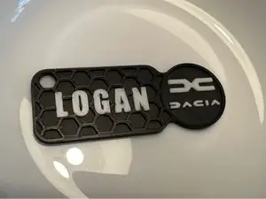 Dacia Logan Schlüsselanhänger im Honrycomb Design