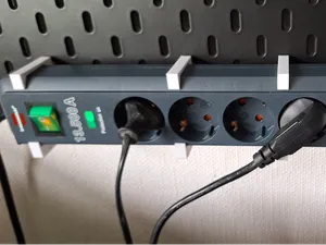 Brennenstuhl Überspannungssteckdose Ikea Skadis