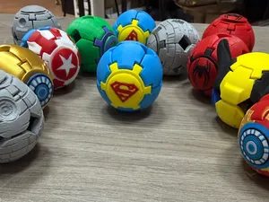 Squspi Superman (spinner and squishy ball)