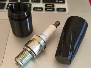Spark Plug Case BR9ES