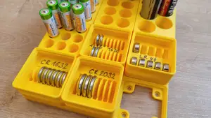 Coin cell battery boxes for Gridfinity