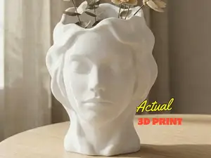 Muse Vase – Sculptural Vase