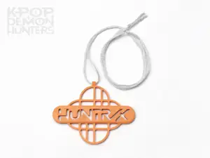 Necklace with the inscription Huntrix