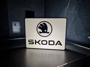 Skoda Lightbox Draft - wall/stand