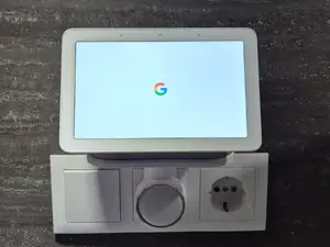 Google Home hub Steckdosenhalter