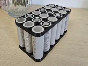 Parametric lightweight holder