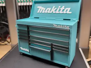 Makita Desk Tool Chest w Lid Business Display