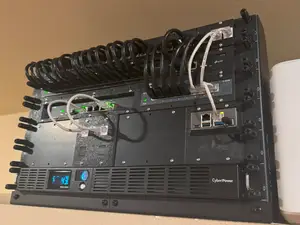 19" modular rack system rails