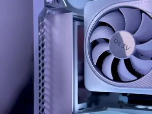 LianLi O11 Compact/CoolerMaster Vertical GPU Cover