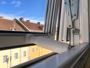 Adjustable Window Spacer/Holder