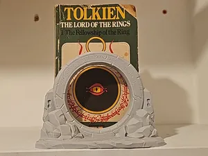 Ancient Ring Gate - Single Book Nook Holder