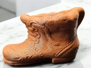 Schuh. (shoe)