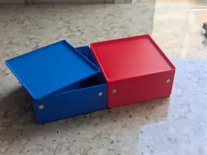 Stackable Magnetic Connecting Box with Flush Lid