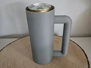Bierkrug für 0,5 Bierdose