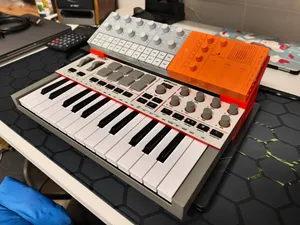 Yamaha Seqtrak stand for Akai MPK mini (mk.4)