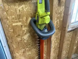 Ryobi Trimmer Wall Mount