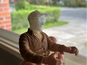 Driver figure head with trucker cap & sun glasses