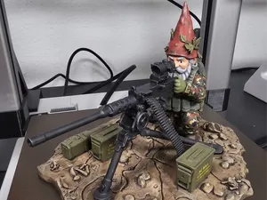 Taktischer Gartenzwerg MG Tactical Garden Gnome MG