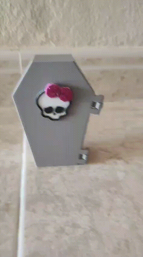 Ataud monster high