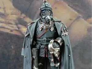 Gas mask commander!