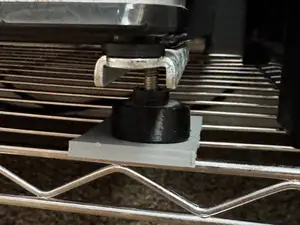 Support Platform for Wired Shelving