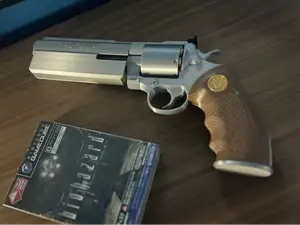Resident Evil – Silver Serpent Barry's Magnum