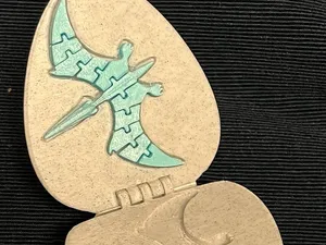 Flexi Pterodactyl Egg - snaps shut