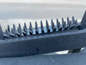 Stabiler Vogelschutz für Gartenzäune - steckbar