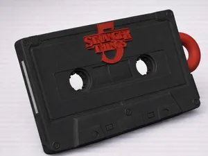 Destapador llavero Stranger things casete Spotify