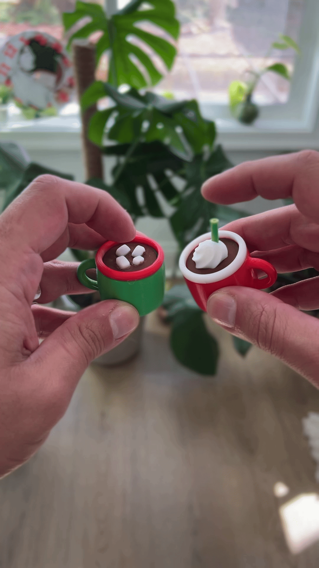 Fidget Christmas hot chocolate mug Clicky