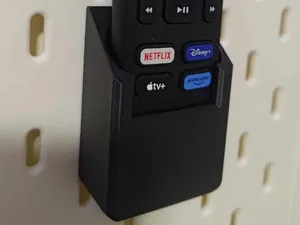 Roku remote skadis holder
