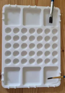 Painter mixing palette 