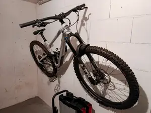 Mountainbike Wandhalterung - robuste Ausfertigung