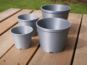 Minimalist Indoor/Outdoor Planter 