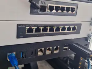 TP-Link TL-SG108E rack mount