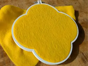 Flower shaped embroidery hoop