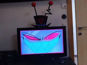 Vox TV-Hat