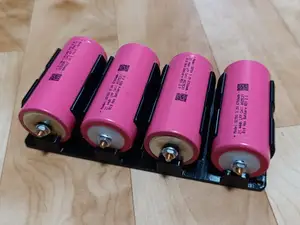 Parametric battery holder 32700 for 4 elements