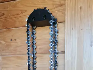 Chainsaw Chain holder Wallmount