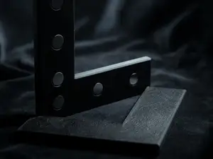 Magnet-Anschlagwinkel für Wabenplatte zum Lasern