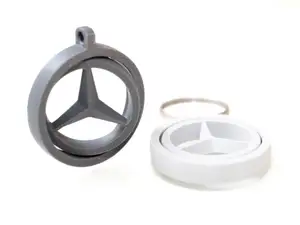 Free-Spinning Mercedes-Benz Star Keyring