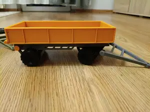 Tractor Trailer with Steering Axle