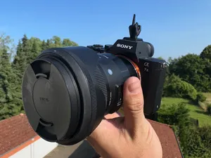 Blitzschuh, Schutzkappe Sony A7 Mittelfinger