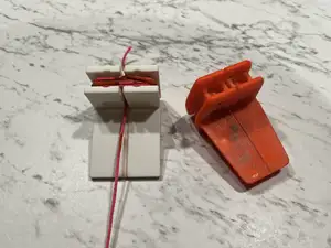 Corner Line Block (e.g. for brick laying)