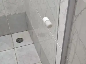 BATHROOM BOX HANDLE