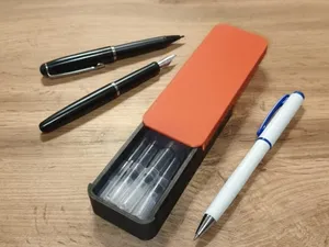 Pull-out storage box (pencil case)